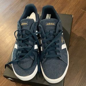 -Barely Used- I sell them because they  don’t  fit me any good.